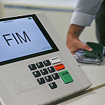 Cartórios eleitorais de SP ampliam horário até 6 de maio para regularização do título