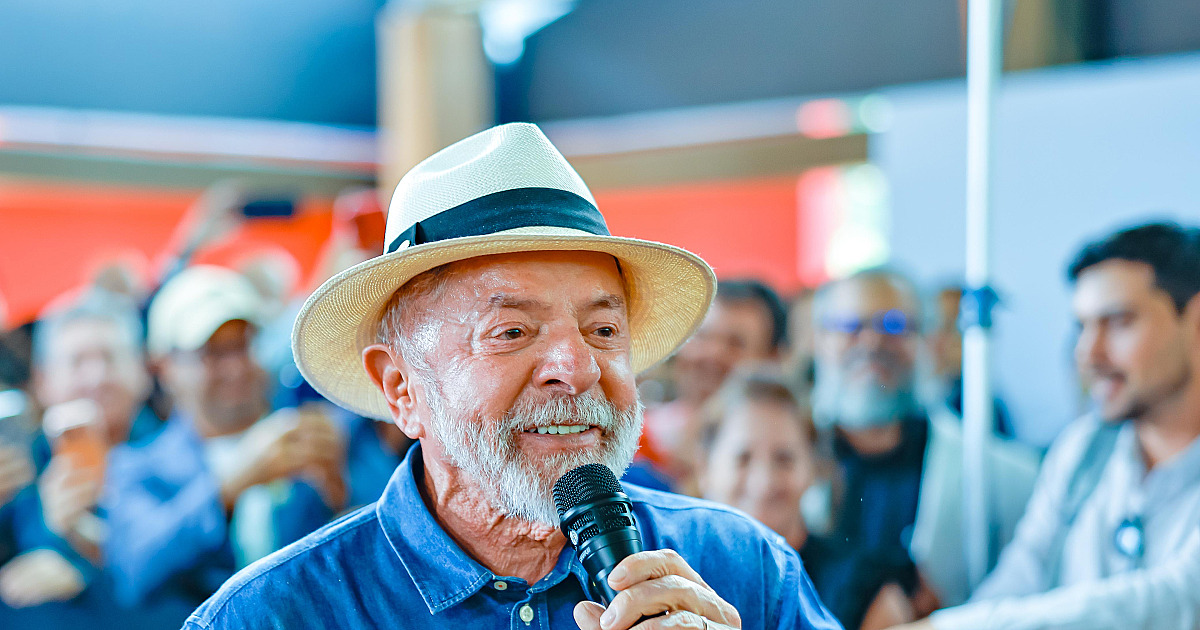 Presidente Lula passa por procedimento para retirada de lesão na pele da cabeça