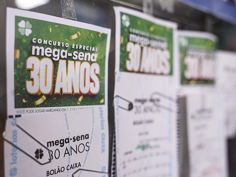 Duas apostas dividiram o prêmio de R$ 336 milhões da Mega-Sena de 30 anos