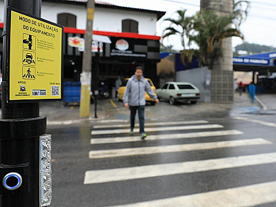 Santana de Parnaíba instala faixas de pedestres inteligentes