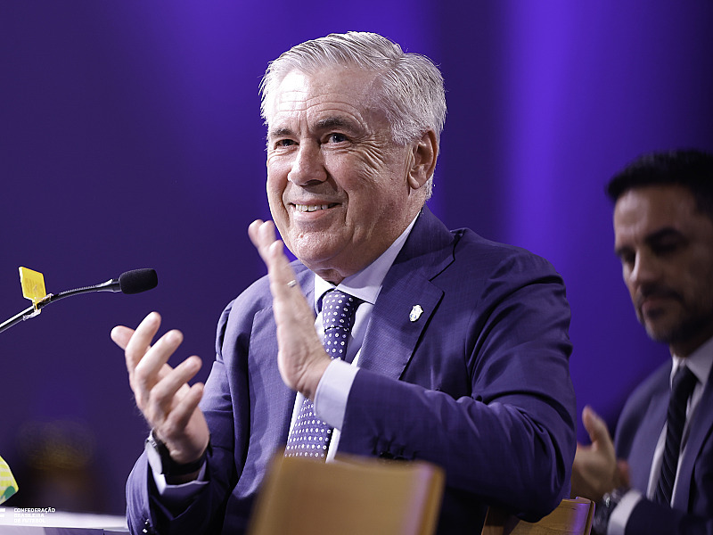 CBF renova contrato de Carlo Ancelotti até 2030