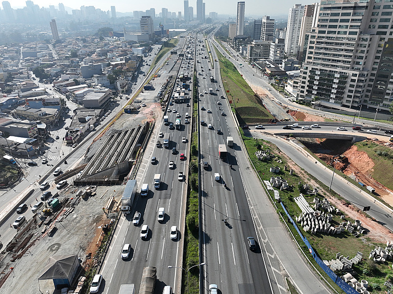 Obras no Trevo de Barueri terão intervenções noturnas até o fim de maio, informa ViaOeste