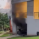 Incêndio mobiliza moradores em condomínio Alpha Vita, em Alphaville