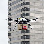 iFood inicia entregas por drone em Barueri em estreia de rota aérea sobre residenciais