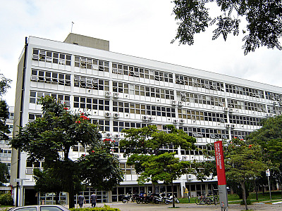 Entre as universidades brasileiras, a liderança continua com a Universidade de São Paulo (USP)s1