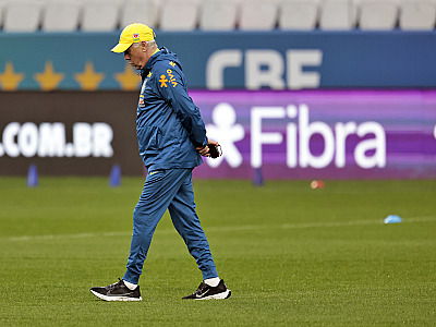 Técnico Carlo Ancelotti durante treino da Seleção Brasileira