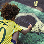 Brasil enfrenta o Japão pelas em confronto eliminatório da Copa nesta segunda (29) às 14h; confira expediente na região